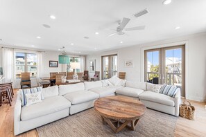 獨棟房屋, 多間臥室 | 起居區