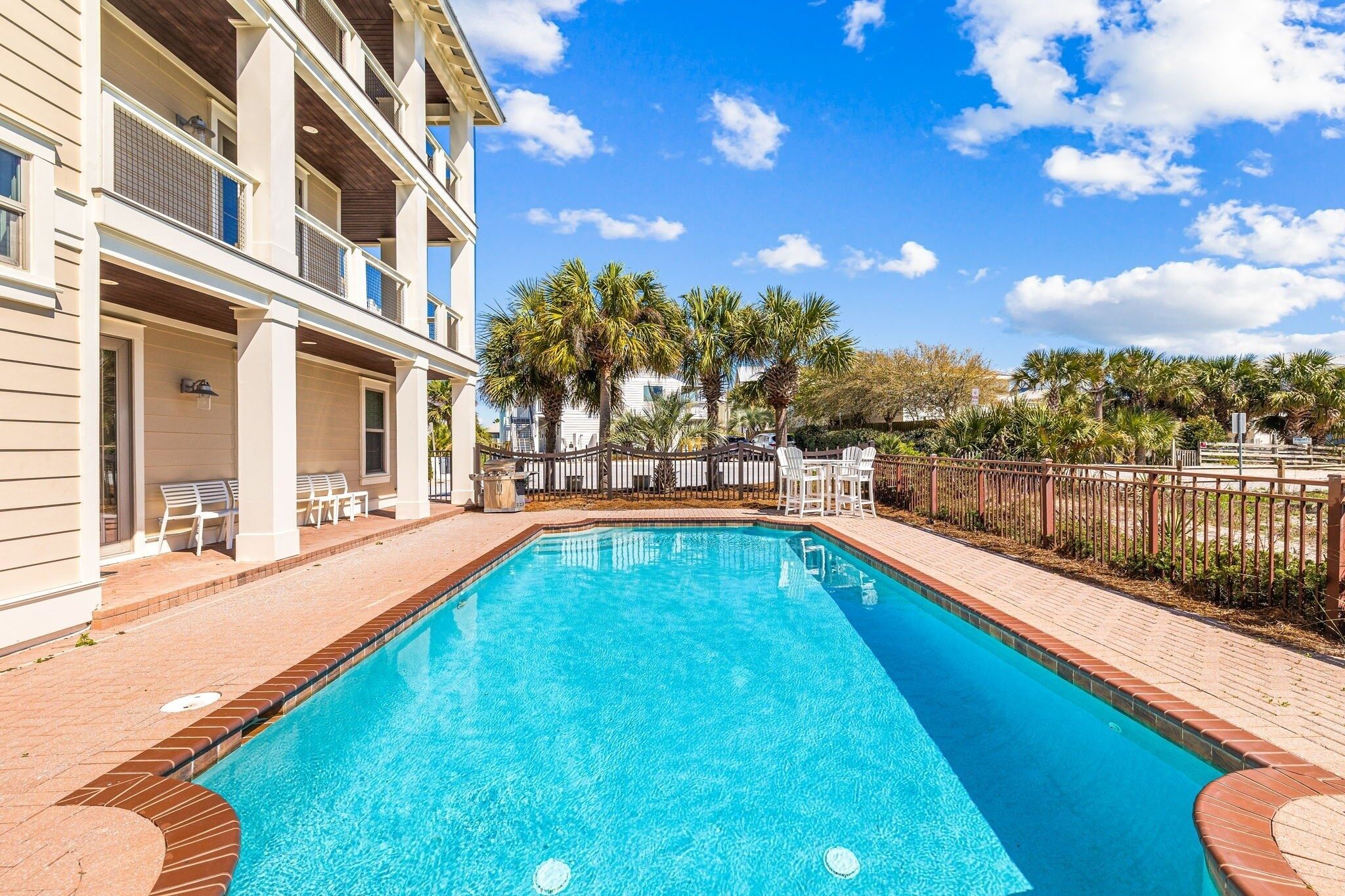 House, Multiple Bedrooms | Pool