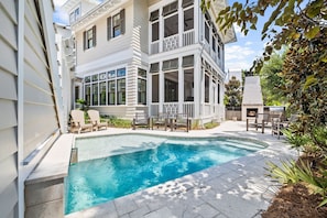 House, 6 Bedrooms | Pool