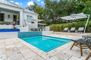 House, 6 Bedrooms | Pool