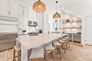 Private kitchen - 'sapphire Sunset" 6br/6.5bth + 6 Seater Golf Cart In The Lake District Of Watercolor 6 Bedroom Home by RedAwning (Santa Rosa Beach)