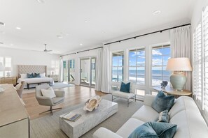 Maison, 6 chambres | Coin séjour