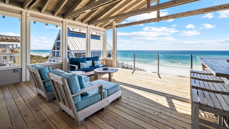 Beach Front Seaside Home Outside The Box 4br/4.5bth 4 Bedroom Home by RedAwning