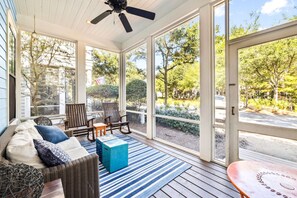 House, 5 Bedrooms | Interior