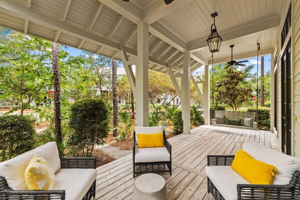 House, 4 Bedrooms | Property grounds