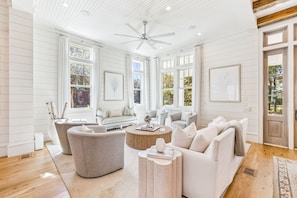 Maison, 5 chambres | Aire de séjour