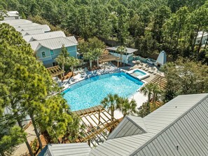 House, 4 Bedrooms | Pool