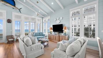 House, 3 Bedrooms | Living area