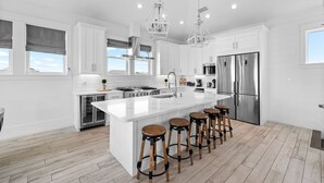Rumah, 5 kamar tidur | Dapur pribadi | Mesin pembuat kopi/teh, lemari es, oven, dan pemanggang roti