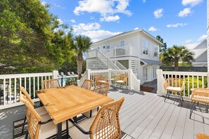 Talo, 5 makuuhuonetta | Ulkoruokailutilat