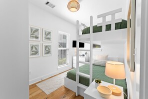 House, 5 Bedrooms | 5 bedrooms, free WiFi