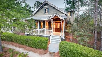 House, 3 Bedrooms | Exterior