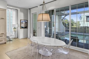Condo, 6 Bedrooms | Property grounds