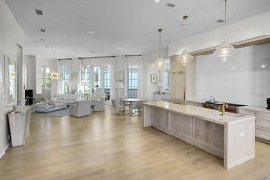 コンドミニアム 6 ベッドルーム | 内装