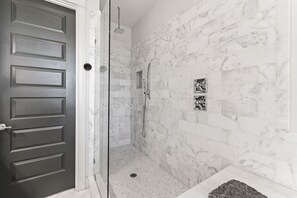 House, 5 Bedrooms | Bathroom | Towels - Hobnob In Old Seagrove \ Private Pool, Golf Cart, Close To Seaside 5 Bedroom Home by RedAwning (Santa Rosa Beach)