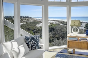 Condo, 3 Bedrooms | Interior