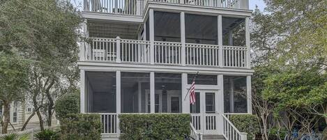 House, 4 Bedrooms | Exterior