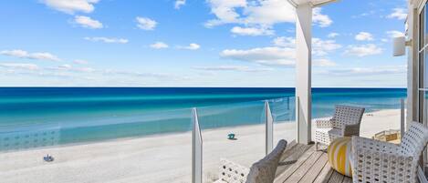 ハウス 5 ベッドルーム | 施設の敷地