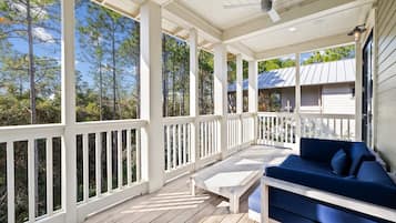 House, 5 Bedrooms | Property grounds