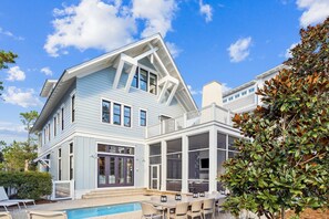 House, 6 Bedrooms | Exterior