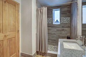 Condo, 2 Bedrooms | Bathroom | Towels, shampoo - Premier Silver Mill 8229-2br-walk To Slopes! Kids Ski Free! 2 Bedroom Condo by RedAwning (Keystone)