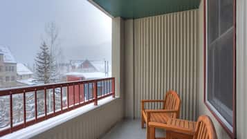 Condo, 1 Bedroom | Balcony