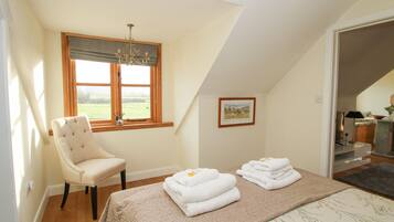 1 bedroom, individually decorated, individually furnished, free WiFi