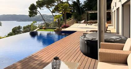 Vue sur la mer avec piscine, Ă 5 min de la plage