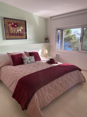 5 chambres, fer et planche à repasser, Wi-Fi gratuit, draps fournis