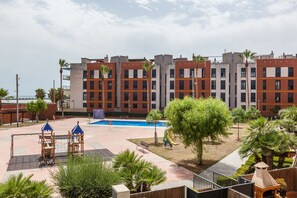 Pool - Apartment 'Cubelles Mar' with Sea View, Wi-Fi and Air Conditioning (Cubelles)
