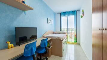 3 habitaciones, tabla de planchar con plancha y wifi gratis