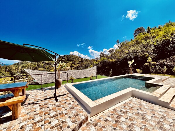 Exterior - DnG Mansions (Selong Belanak)