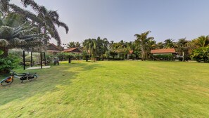 Deluxe Double Room | Garden view