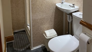 Free toiletries, towels