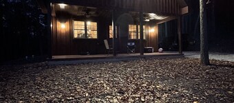 Cabin near Saxton/Raystown KOA and minutes from Trough Creek and Raystown Lake.