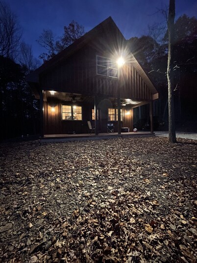 Cabin near Saxton/Raystown KOA and minutes from Trough Creek and Raystown Lake.