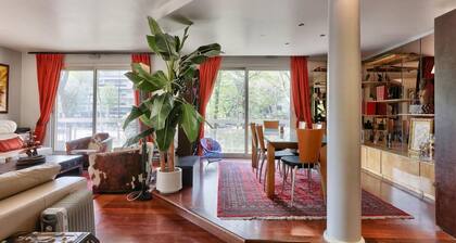 4 bedroom duplex in Paris