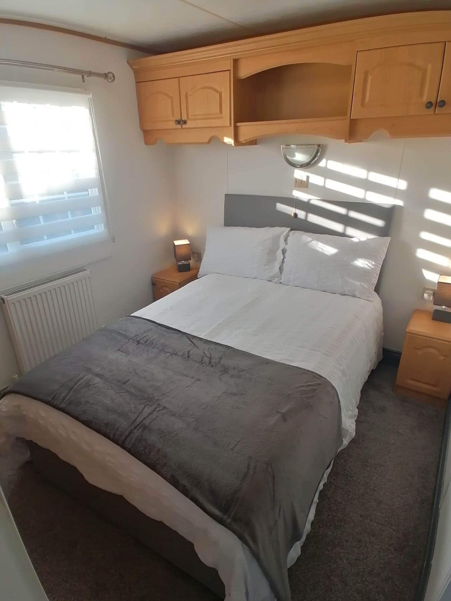 2 bedrooms, bed sheets