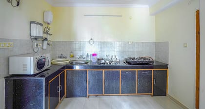 Shimla Woods 2BHK by Dumnu Homes