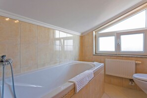 Bathtub, hair dryer, towels - Lidia in Zadar - Nord-Dalmatien / Lidia in Zadar - 1 Appartement für 4 Personen AP4 (Zadar)