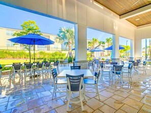 Outdoor dining - Exclusive Retreat / Disney Area / Waterpark Fun (Four Corners)