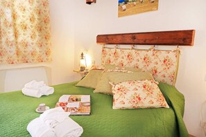 1 bedroom, WiFi, bed sheets - Double Room with Pool View Mia N.5 (CONVERSANO)
