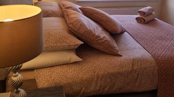 3 chambres, fer et planche Ă repasser, lit parapluie, Wi-Fi