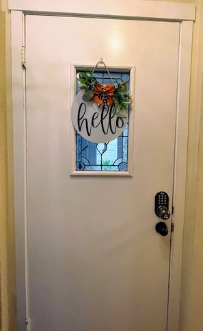 Interior - Amazing Suite with Bay View / Deck Sleeps 6 (San Francisco)