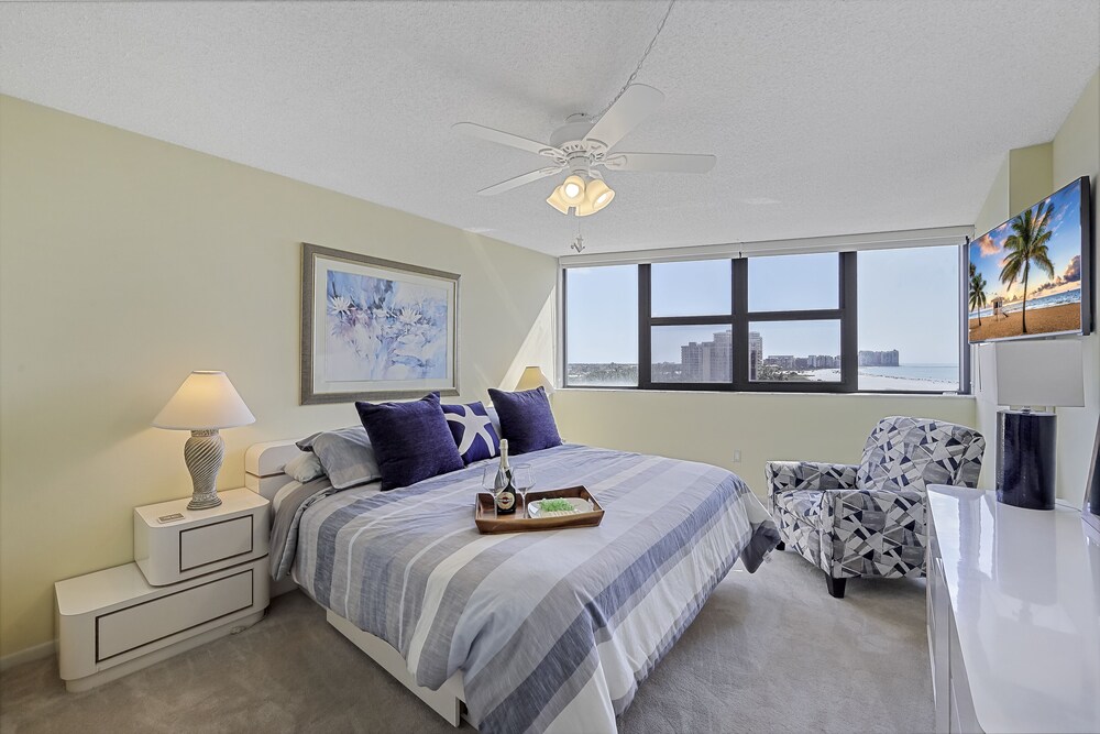 SWfacing beachfront condo w/ pool & pickleball Marco Island Vrbo