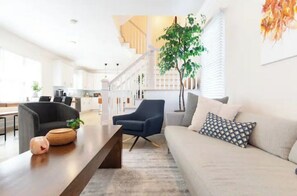 TV, offices - Luxury Ocean Grove & Asbury Park Waterfront Gem!! (Neptune Township)