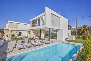 Beheizter Pool