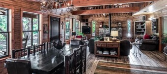 Seclusive ranch house with pond.