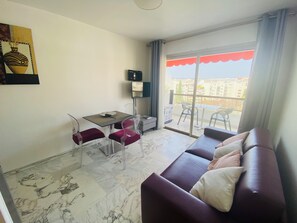 Fernseher, DVD-Player