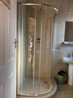 Towels - Nyanga Holiday Home in John Galt Village - 2033 (Nyanga)